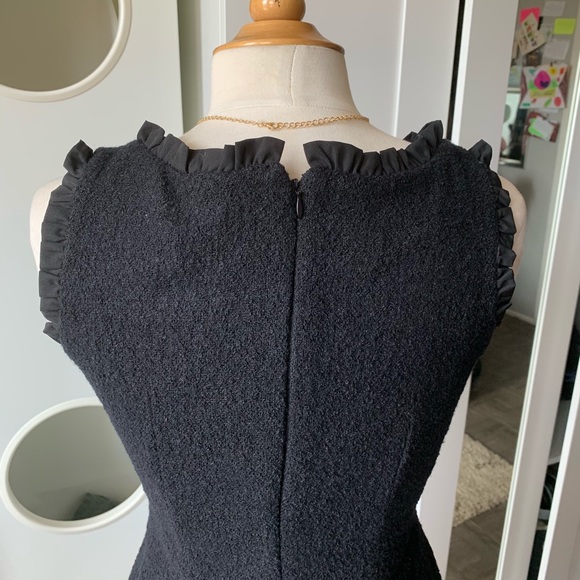 Banana republic// knee length dress size 2 - Picture 5 of 6